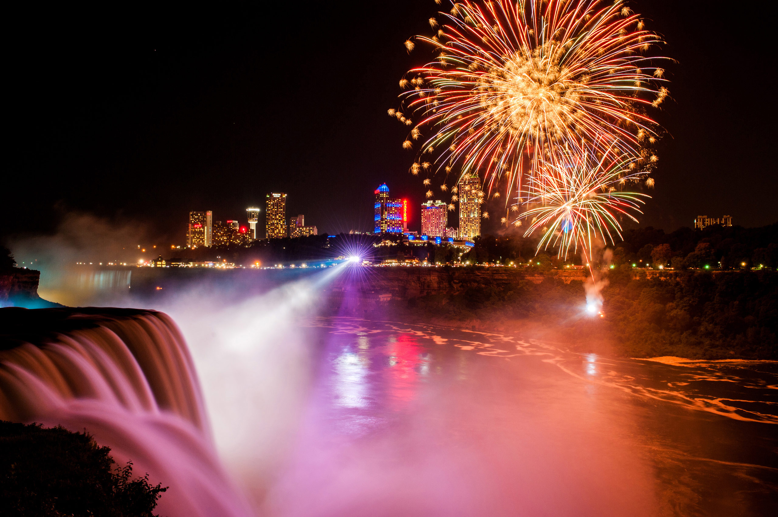 Niagara Falls New Year's Eve Concert at Niagara Parks