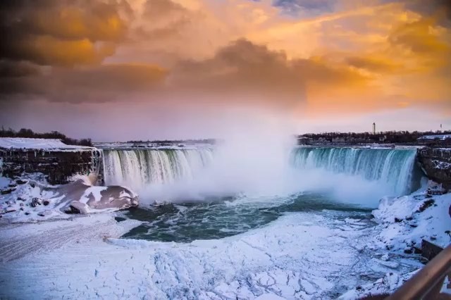 Moody skies moving over an icy Horseshoe Falls during January’s deep freeze in